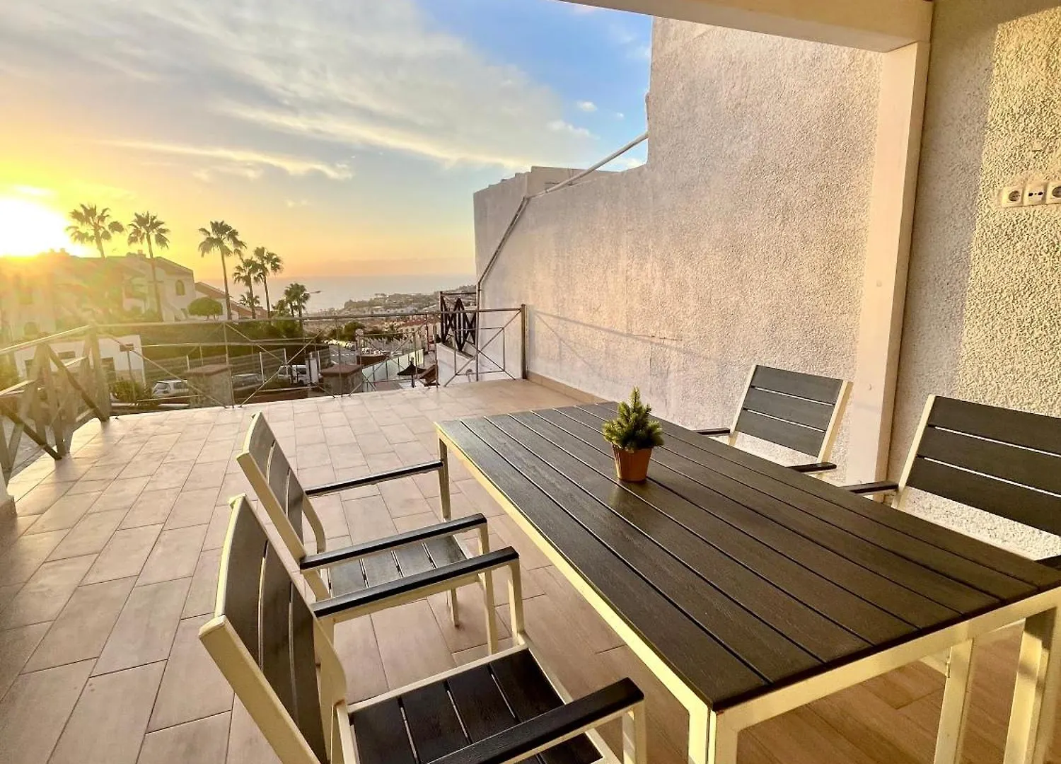 Апартаменты Ocean Terrace Адехе